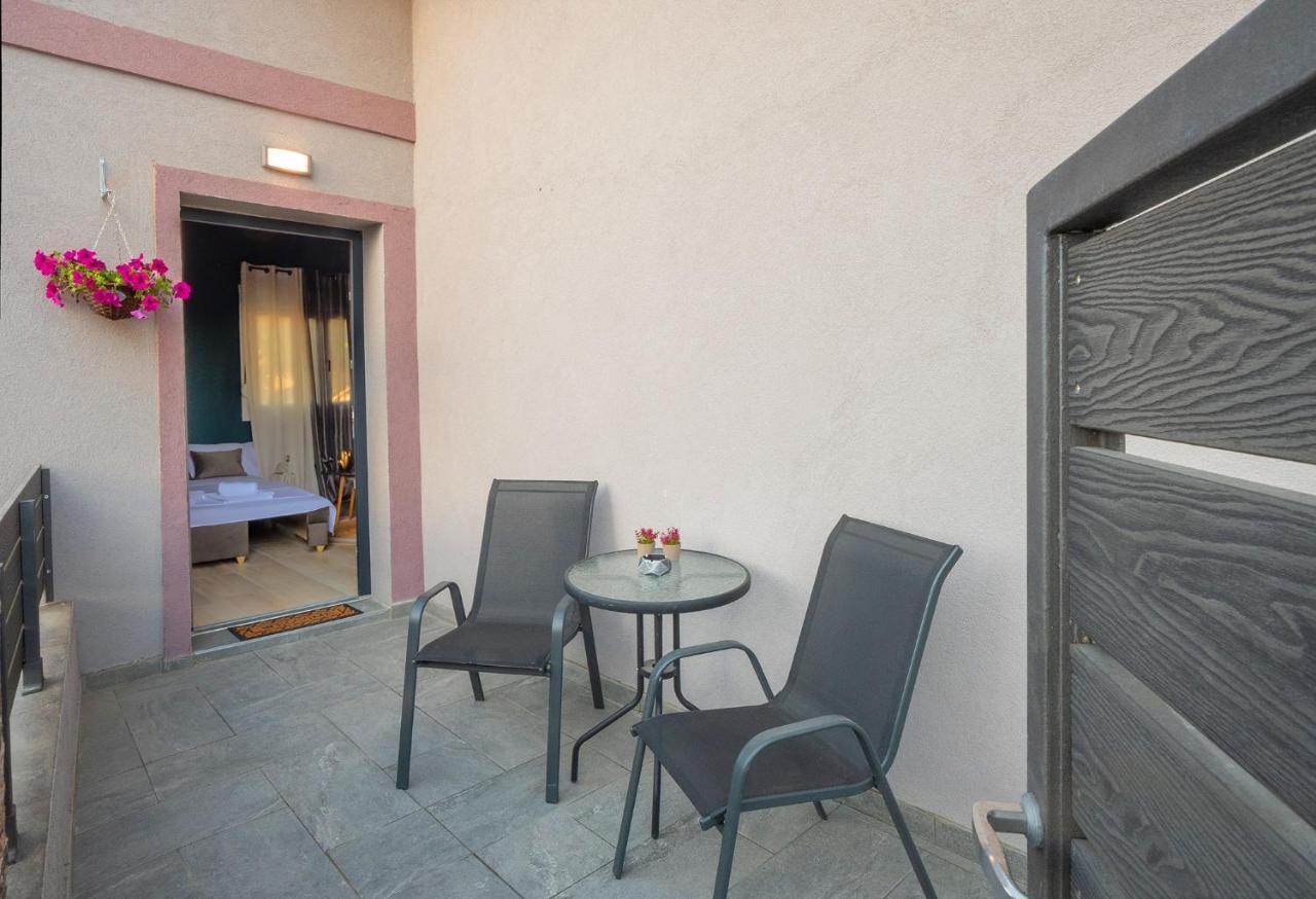 Hara Apartments Chrysoupolis Extérieur photo